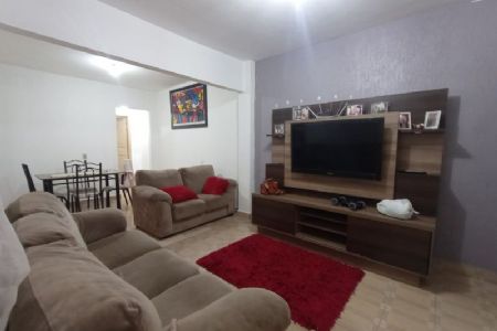 Casa à venda com 2 quartos, 120m² - Foto 1