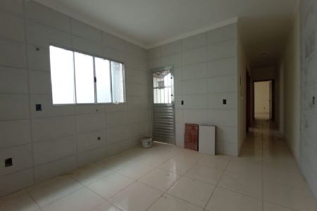 Casa à venda com 2 quartos, 90m² - Foto 1