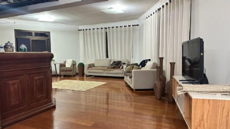 Apartamento à venda com 3 quartos, 214m² - Foto 1