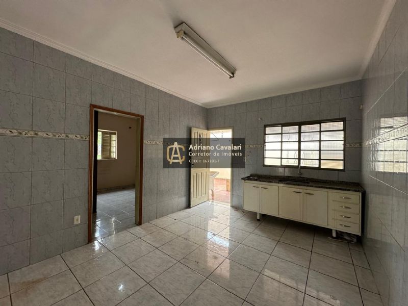 Casa à venda com 3 quartos, 99m² - Foto 2