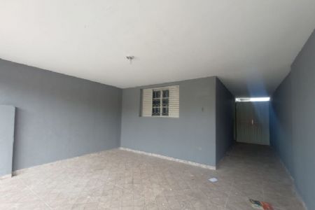 Casa à venda com 3 quartos, 100m² - Foto 1